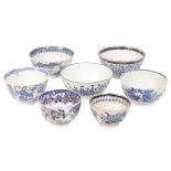 A FIRST PERIOD WORCESTER BLUE AND WHITE 'THREE LADIES' PATTERN SMALL BOWL