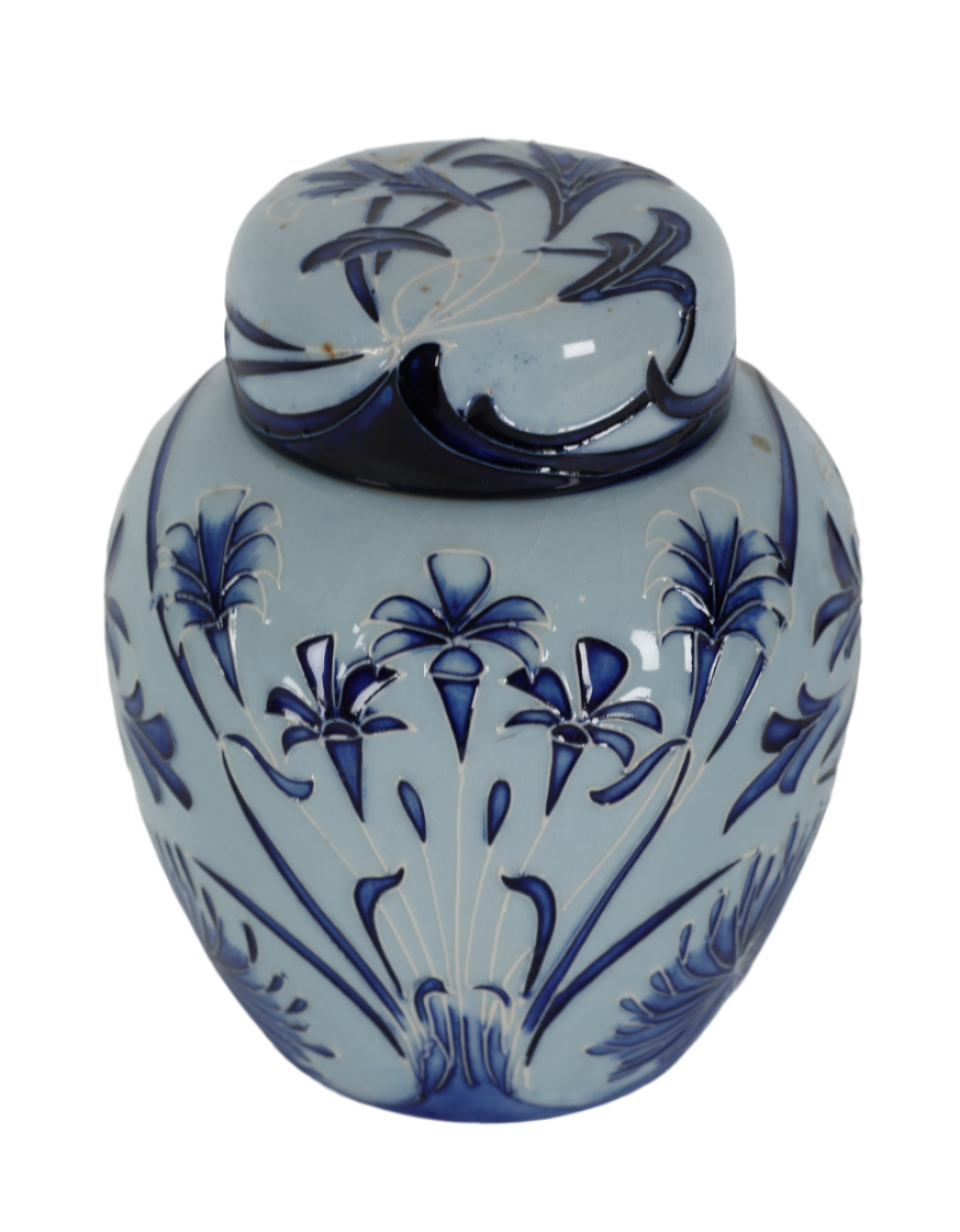 A MOORCROFT GINGER JAR AND COVER