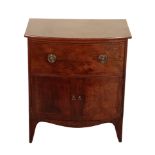A BOWFRONT MAHOGANY SMALL SIDE CABINET