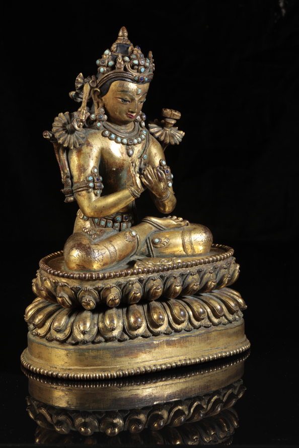 A SINO-TIBETAN GILT BRONZE TARA - Image 2 of 4