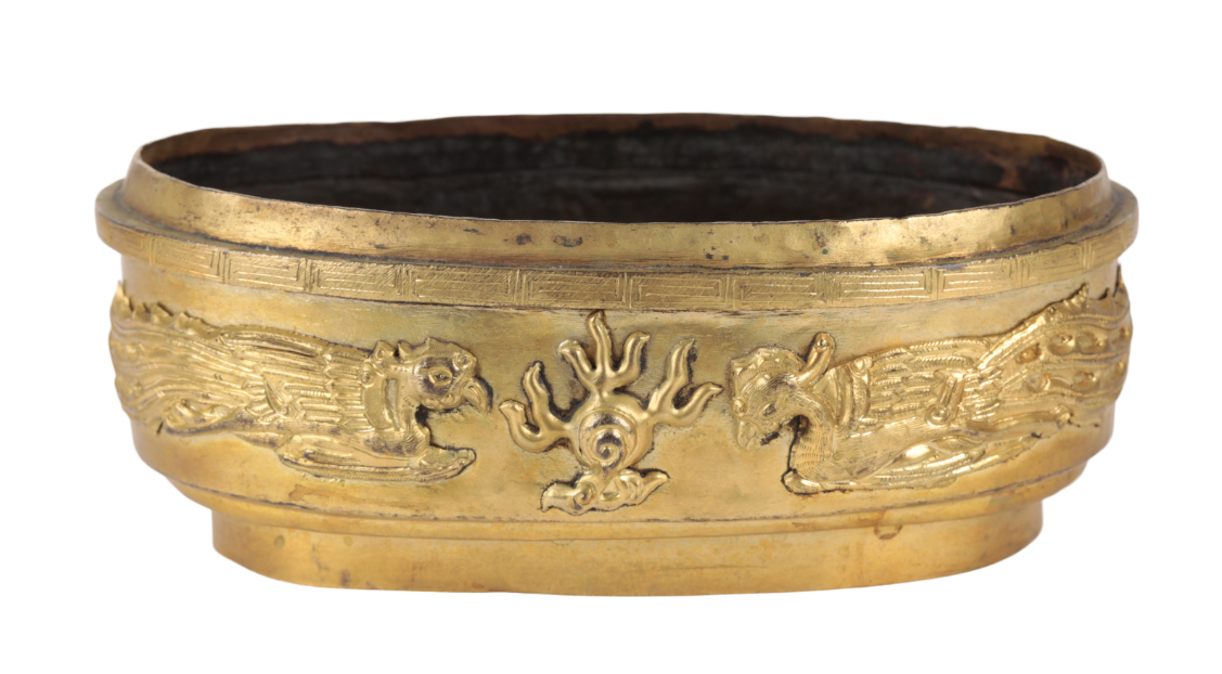 A CHINESE GILT BRONZE VESSEL - Image 2 of 3