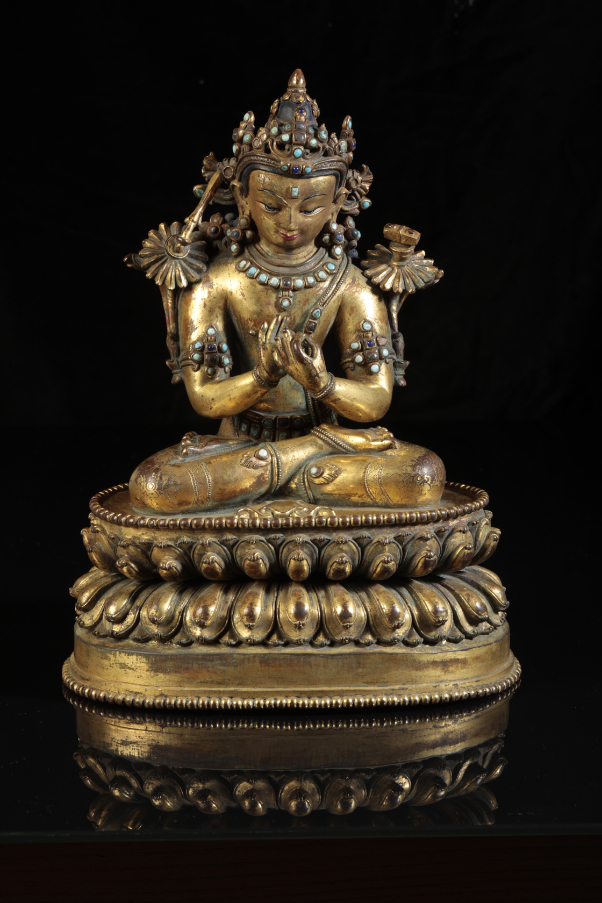 A SINO-TIBETAN GILT BRONZE TARA