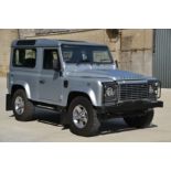 A LAND ROVER DEFENDER 90 XS STATION WAGON