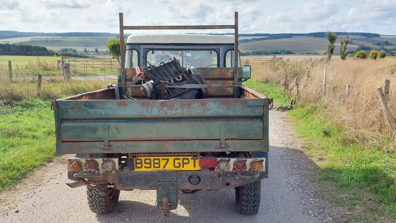 A LAND ROVER 110 TIPPER - Image 2 of 9