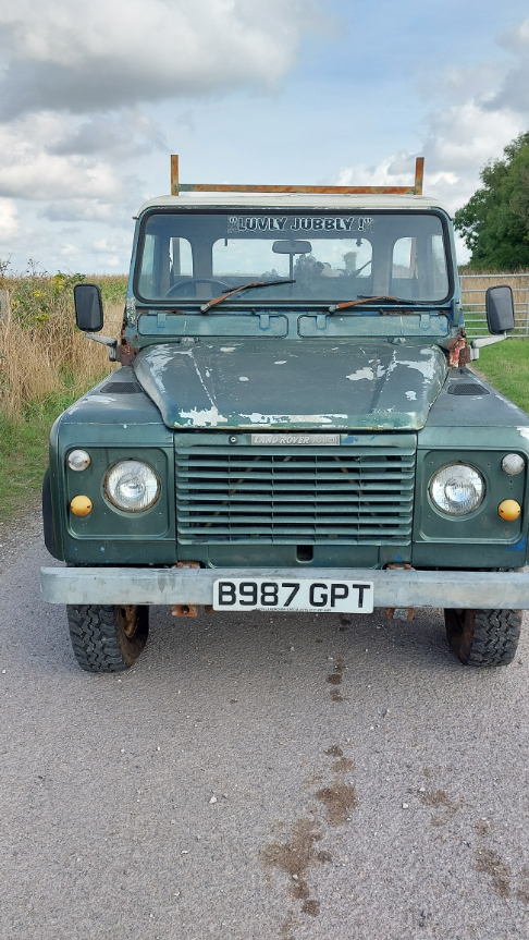 A LAND ROVER 110 TIPPER - Image 6 of 9