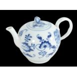 A MEISSEN PORCELAIN TEAPOT