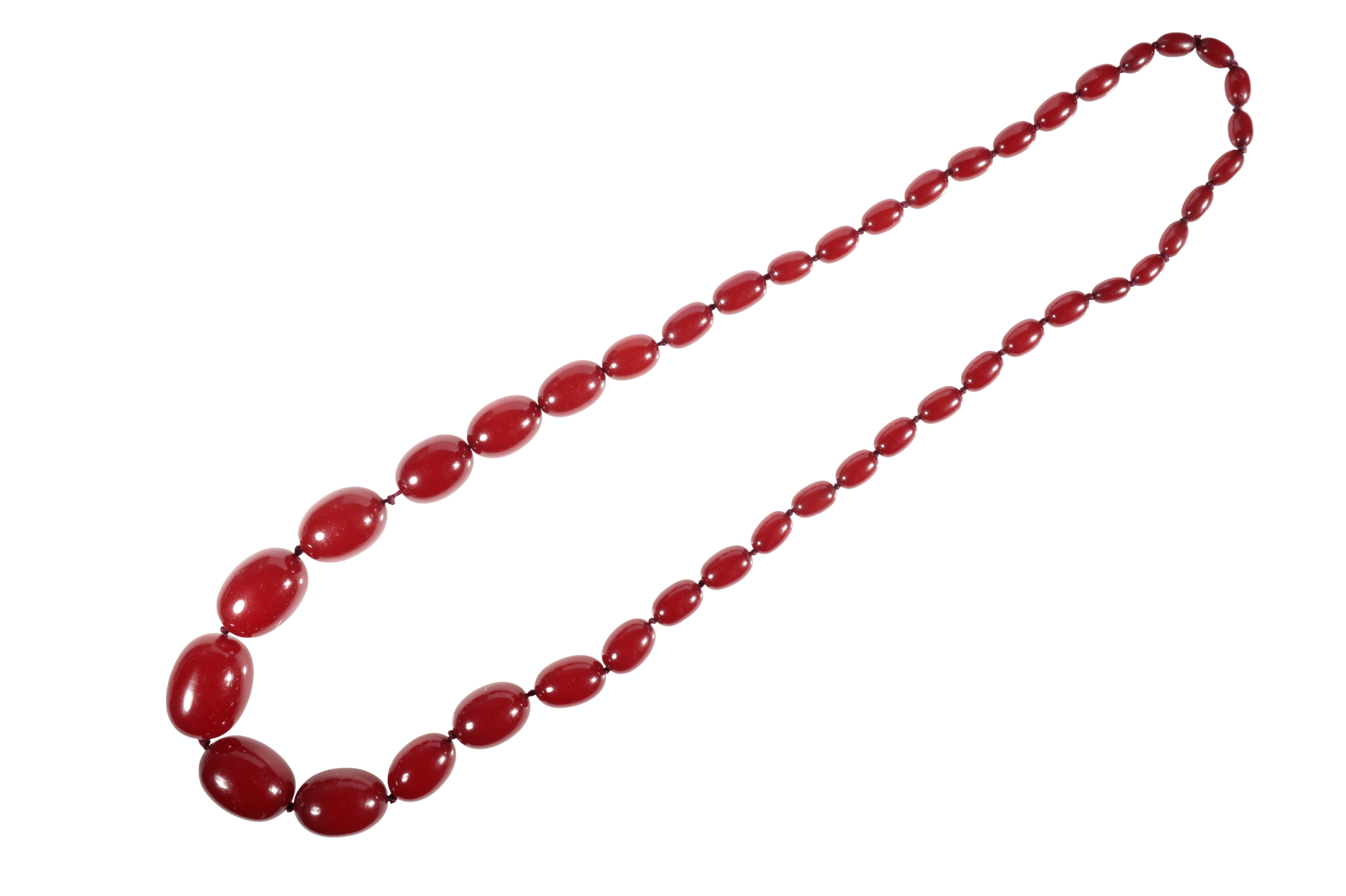 A CHERRY AMBER GRADUATED BEAD NECKLACE