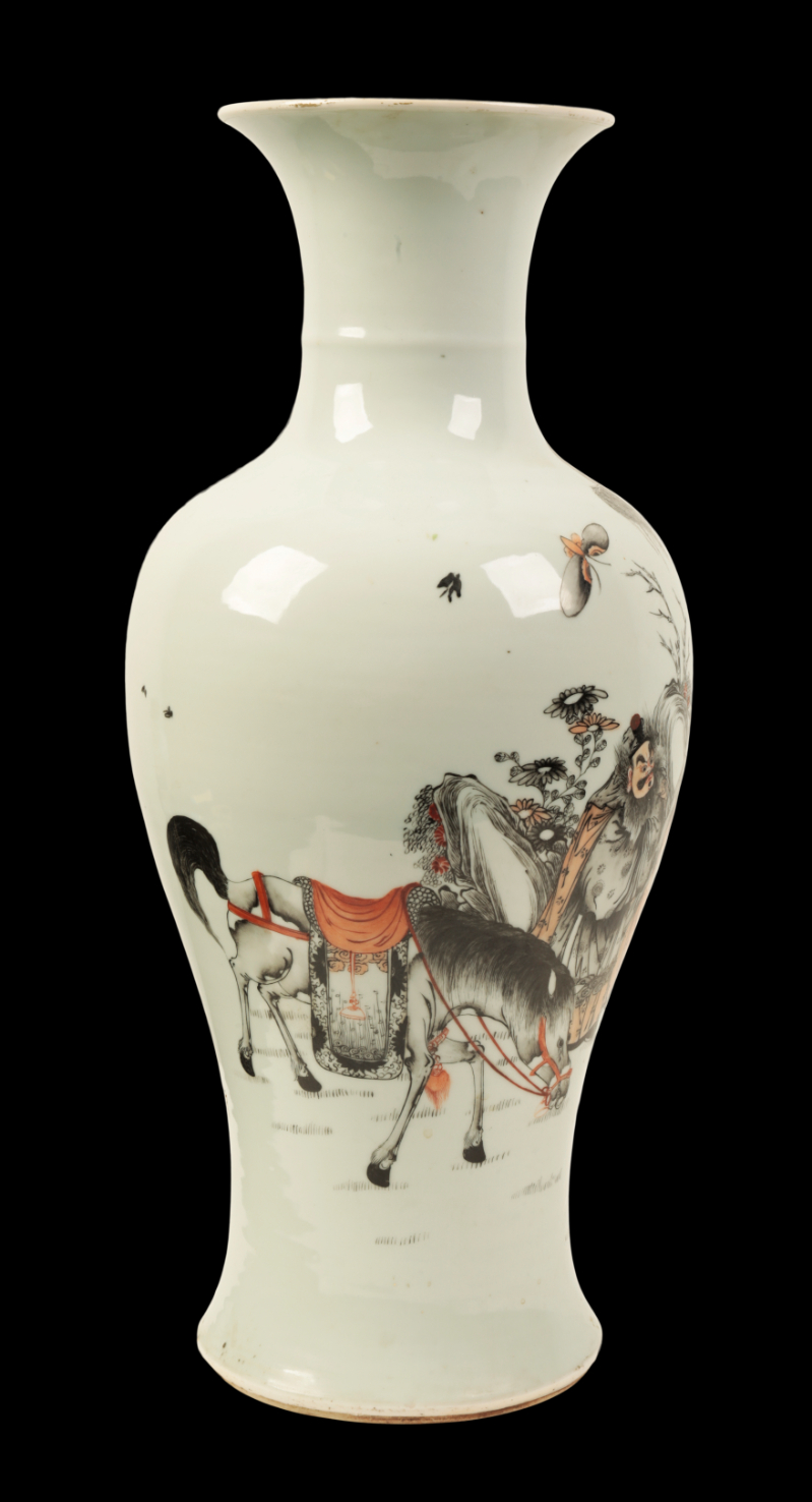 A CHINESE BALUSTER VASE - Image 3 of 5