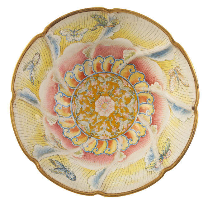 A CHINESE FAMILLE ROSE ENAMEL BOWL - Image 2 of 4