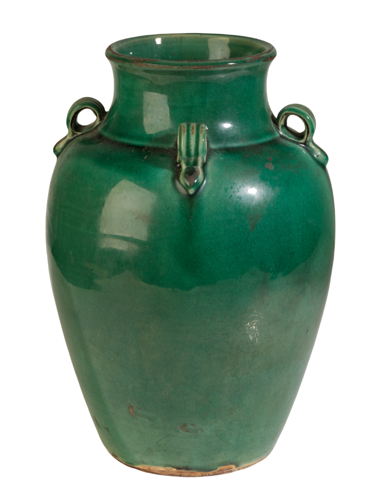 A GUANGDON GREEN GLAZED POTTERY VASE