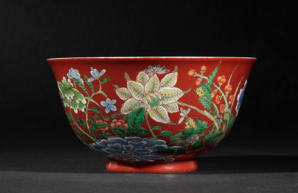 A FINE CHINESE CORAL-GROUND BOWL