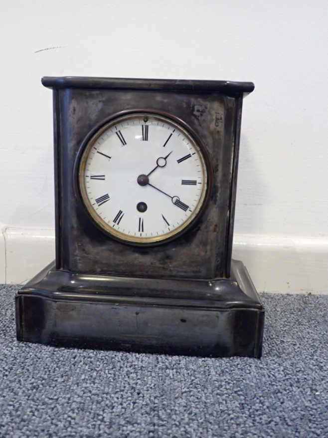 A FRENCH MANTEL CLOCK