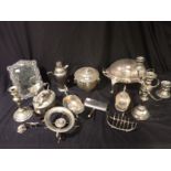 A SMALL COLLECTION OF SILVER PLATED WARES