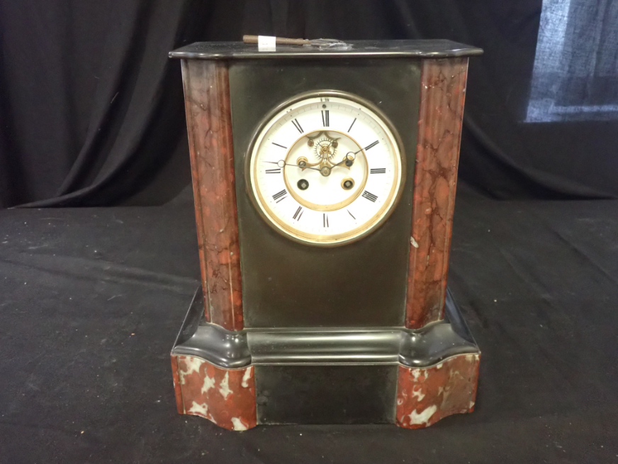 A FRENCH MARBLE MANTLE CLOCK