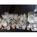 A COLLECTION OF GLASSWARE