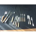 A COLLECTION OF SILVER PLATED FLATWARE