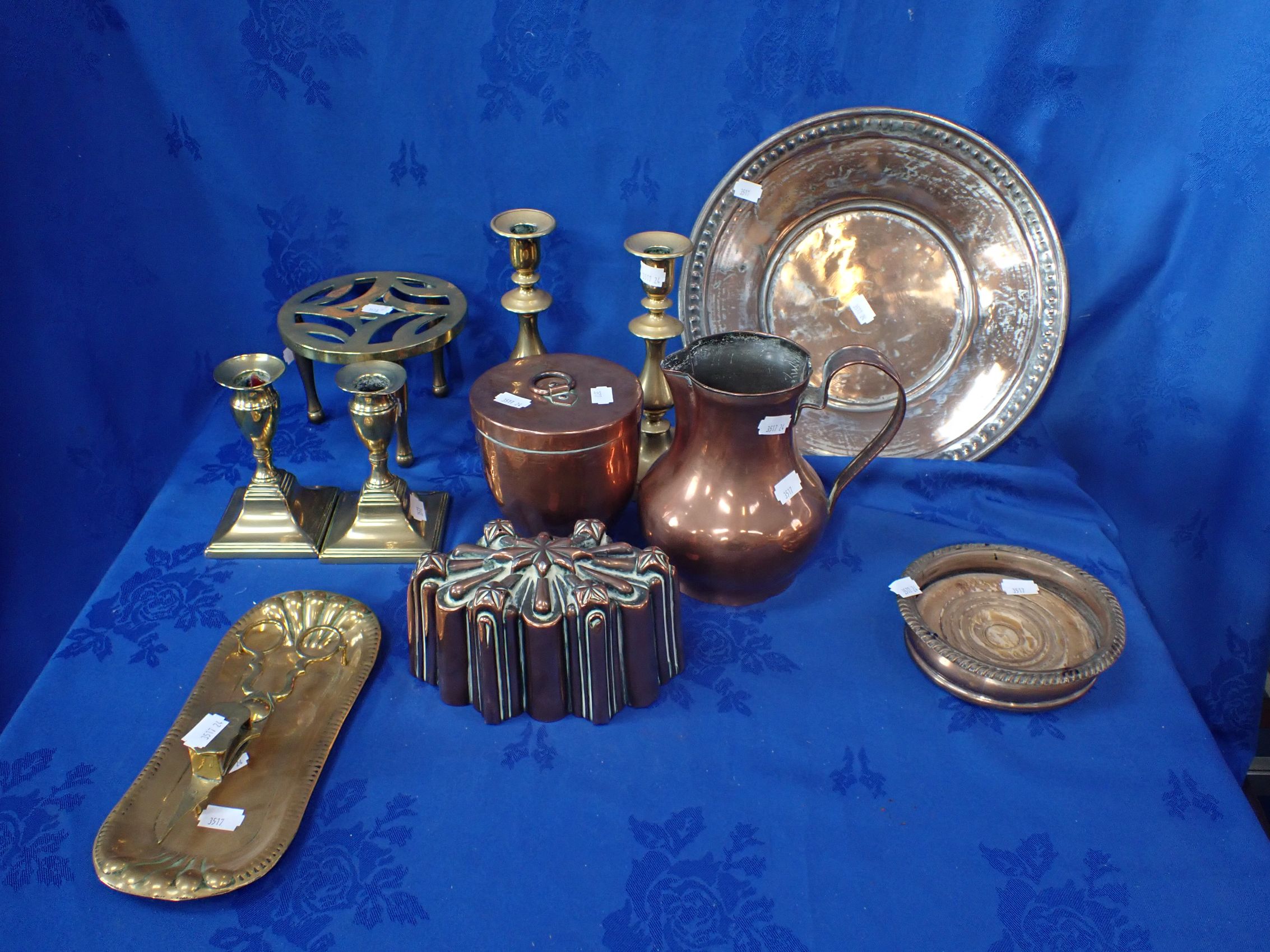 A VICTORIAN COPPER FOOD MOULD