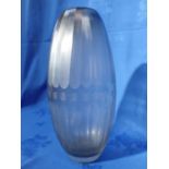 AN ART DECO GLASS VASE, FACETED AND FROSTED