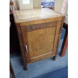 A 20TH CENTURY OAK AND PLYWOOD CUPBOARD