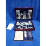 A CANTEEN OF SILVER PLATED CUTLERY AND A CASED SET OF TEASPOONS