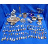 A COLLECTION OF SOUVENIR TEASPOONS