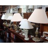 A LARGE COLLECTION OF TABLE LAMPS