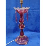 A VENETIAN GLASS TABLE LAMP