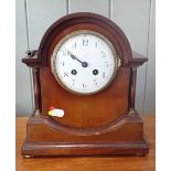 AN EDWARDIAN MAHOGANY MANTEL CLOCK