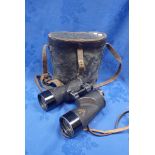 A PAIR OF US NAVY MRK 1 7X50 BINOCULARS BY BAUSH & LOMB