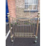AN EDWARDIAN SQUARE SECTION BRASS SINGLE BEDSTEAD