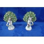A PAIR OF CHELSEA STYLE BOCAGE FIGURES