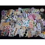 A COLLECTION OF VINTAGE BUTTONS