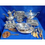 A SILVER PLATED SOUP TUREEN