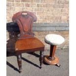 A 19TH CENTURY MAHOGANY HALL CHAIR