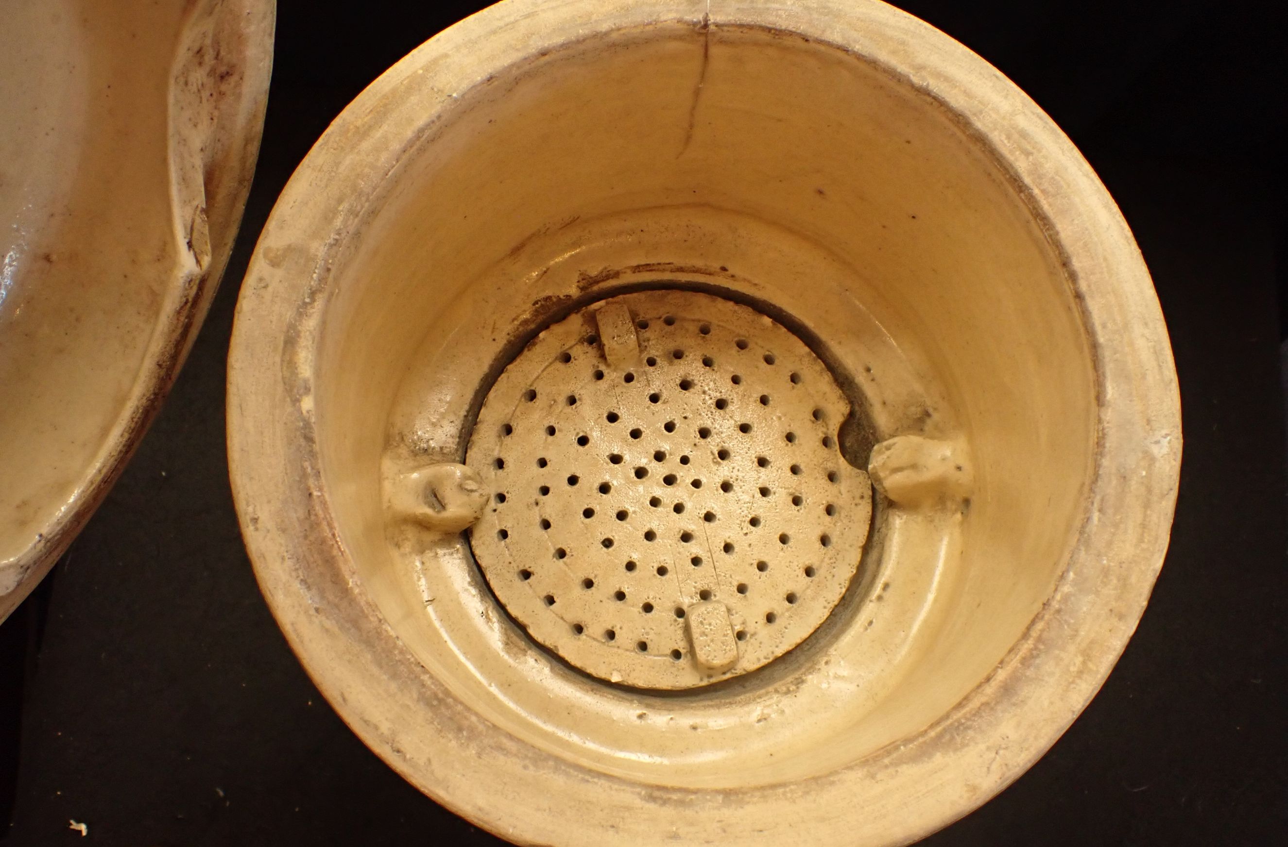 A VICTORIAN STONEWARE WATER FILTER - Image 2 of 2