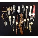 A QUANTITY OF VARIOUS LADY'S WRISTWATCHES