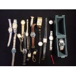 A QUANTITY OF LADY'S WRISTWATCHES