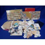 A QUANTITY OF MIXED WORLD STAMPS