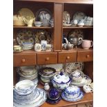 A LARGE AND VARIED QUANTITY OF DINNER AND TEA WARE