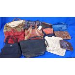A COLLECTION OF VINTAGE HANDBAGS