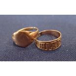 A 9CT GOLD MIZPAH SIGNET RING