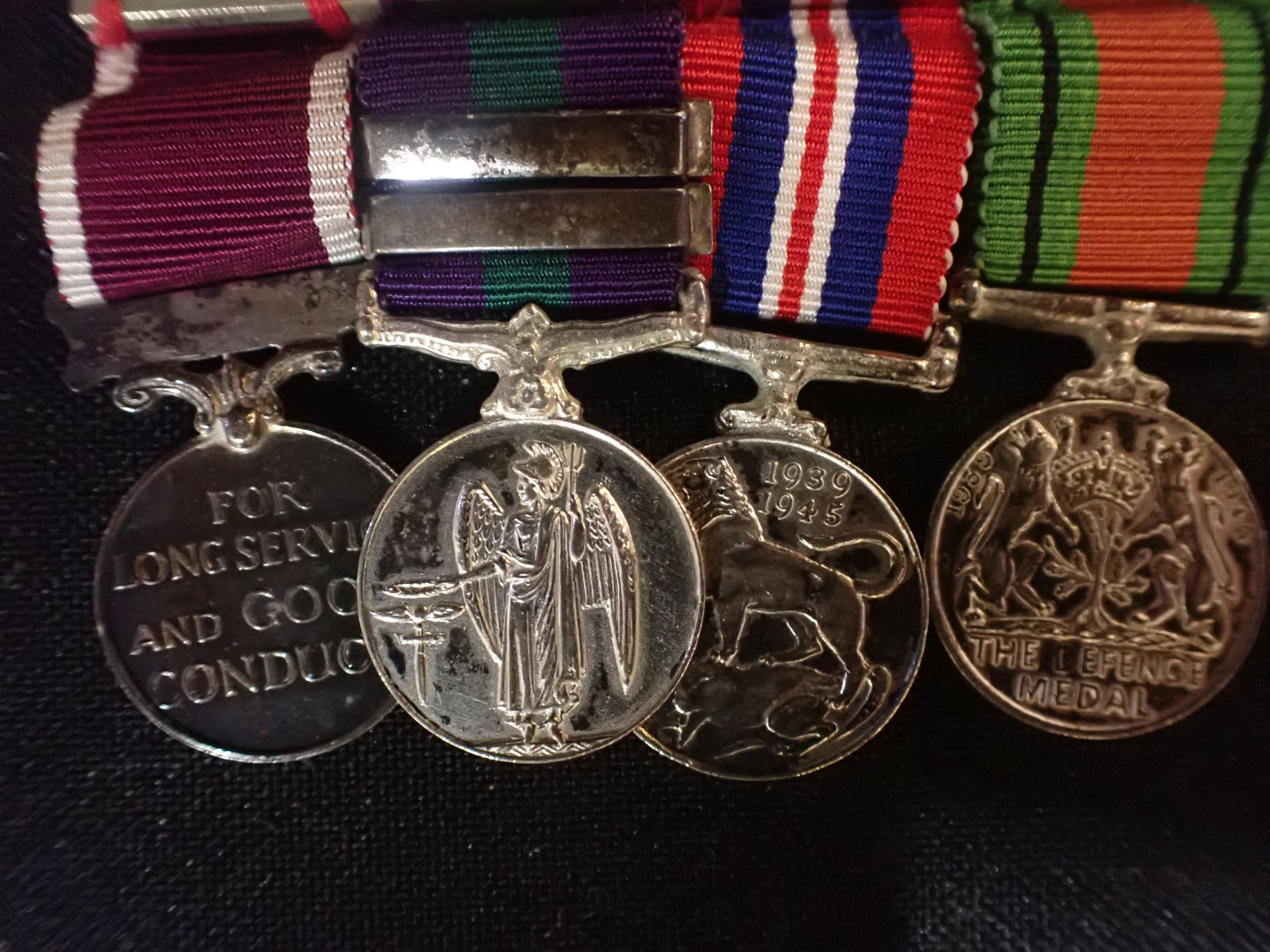 A GROUP OF FOUR WWII MINIATURE DRESS MEDALS - Image 2 of 3