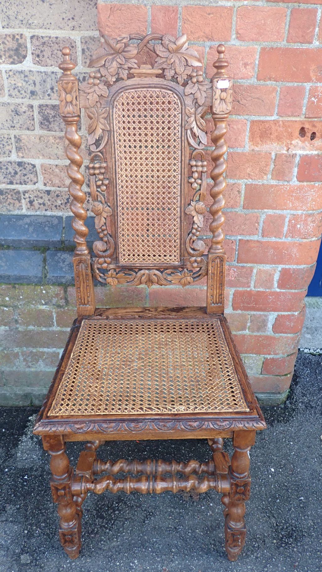 A SET OF SIX 19TH CENTURY FLEMISH STYLE CARVED OAK DINING CHAIRS - Image 2 of 2
