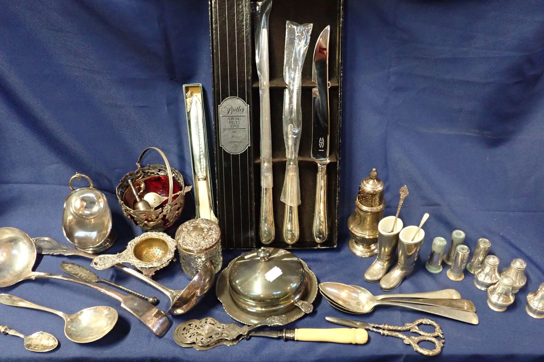 A QUANTITY OF SILVER PLATE
