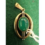 9CT GOLD 1960s CHALCEDONY PENDANT