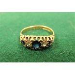 BLUE AND WHITE STONE 18CT GOLD RING