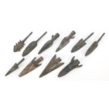 Collection of bronze arrow heads, the largest approximately 7cm in length
