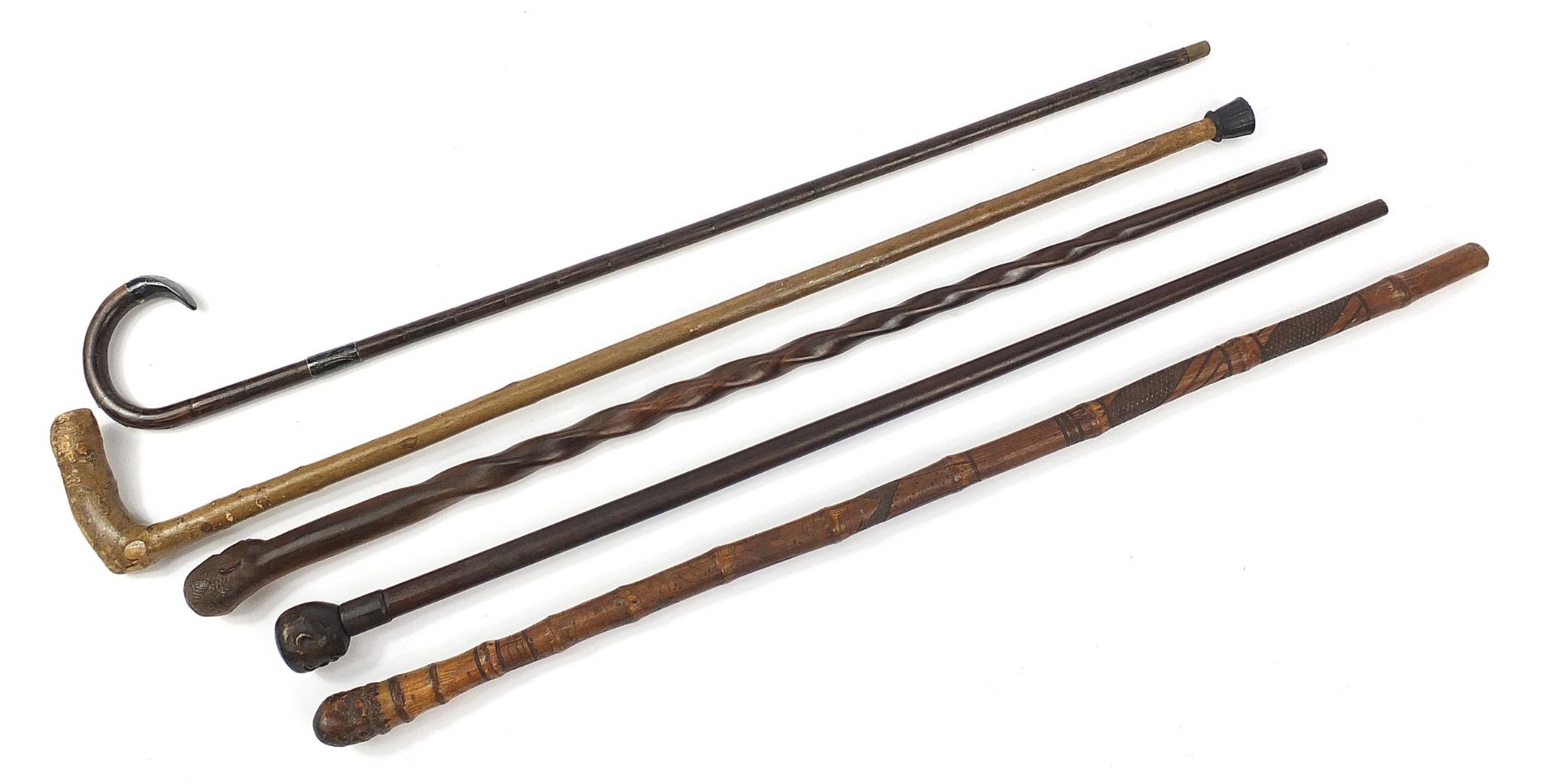 Five walking sticks, including a Chinese bamboo example with silver mounts - Bild 3 aus 3
