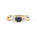 9ct white gold sapphire and diamond ring, size P, 2.1g