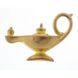 9ct gold Aladdin's genie lamp charm, 2.5cm in length, 1.6g